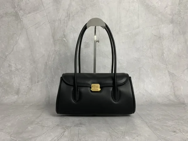 Miu Miu Black Leather Shoulder Bag image 1