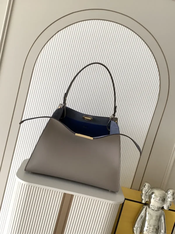 FENDI Leather Shoulder Bag image 1