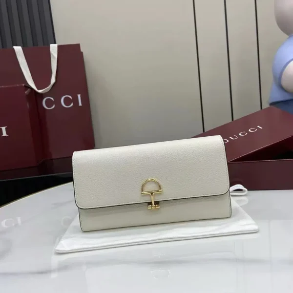 Gucci White Leather Wallet with Half Horsebit Detail image 1
