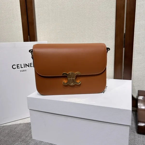 CELINE Triomphe Shoulder Bag image 1