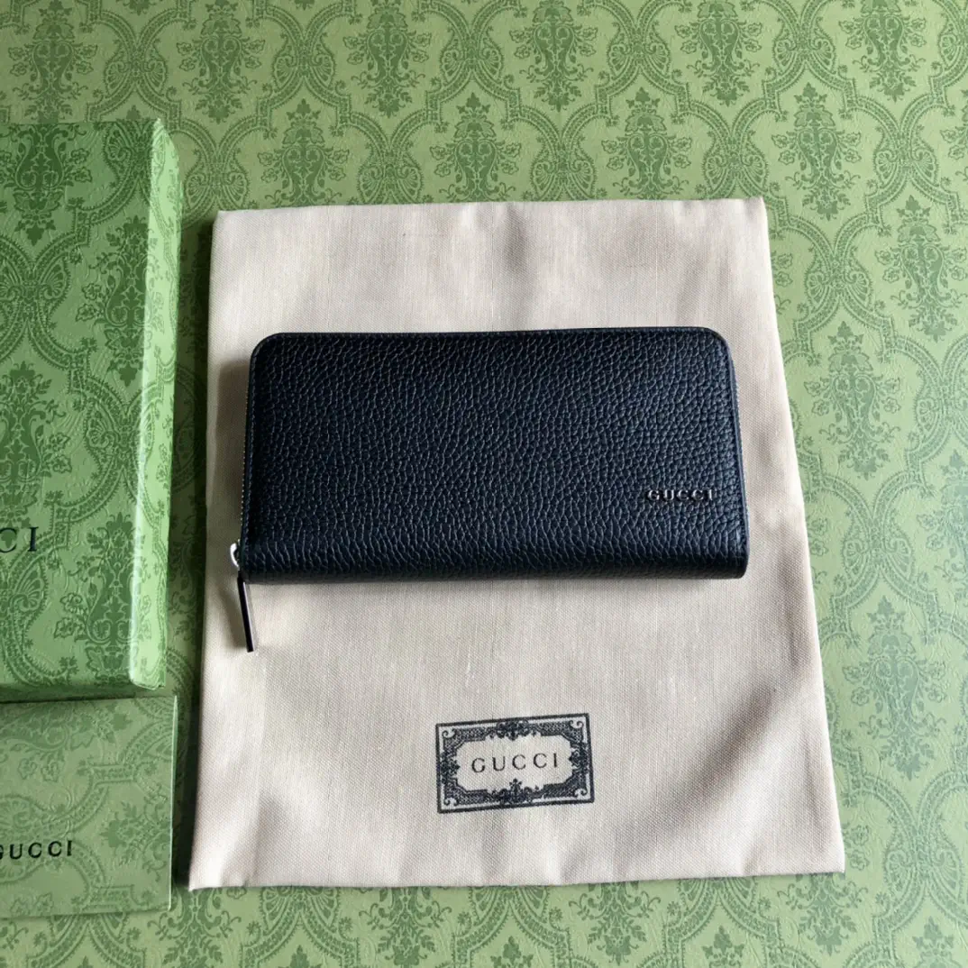 Gucci Black Leather Full-Zip Wallet image 1