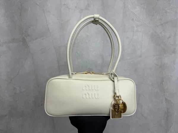 Miu Miu White Leather Shoulder Bag image 1