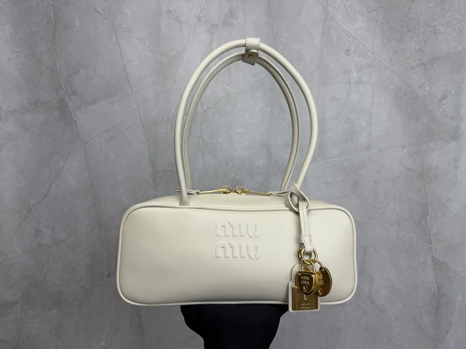 Miu Miu White Leather Shoulder Bag image 1