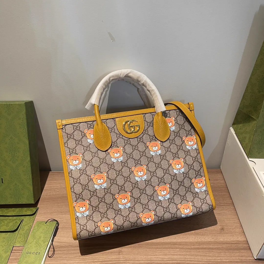 Gucci Teddy Bear Print Tote Bag image 1