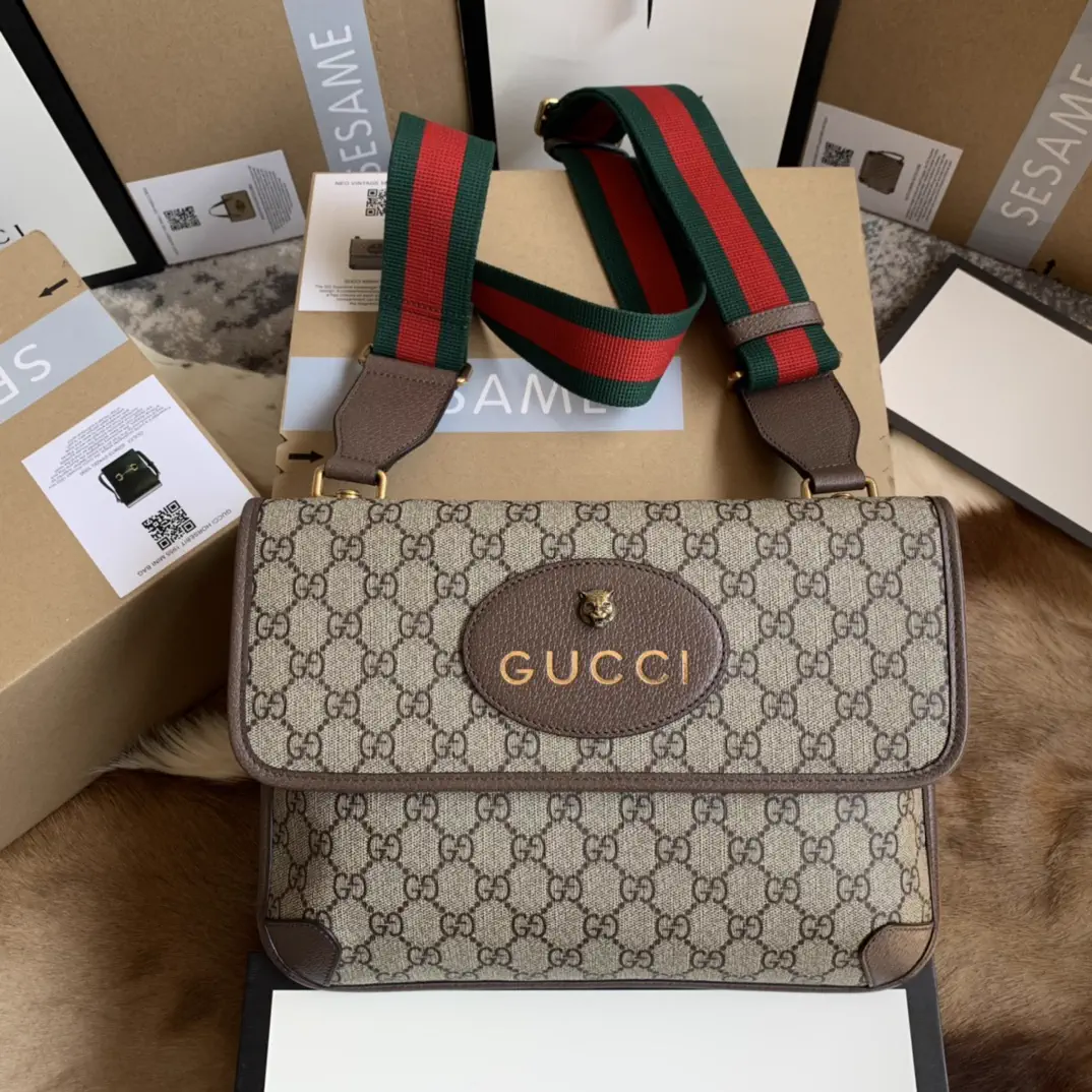 Gucci GG Supreme Mini Messenger Bag image 1