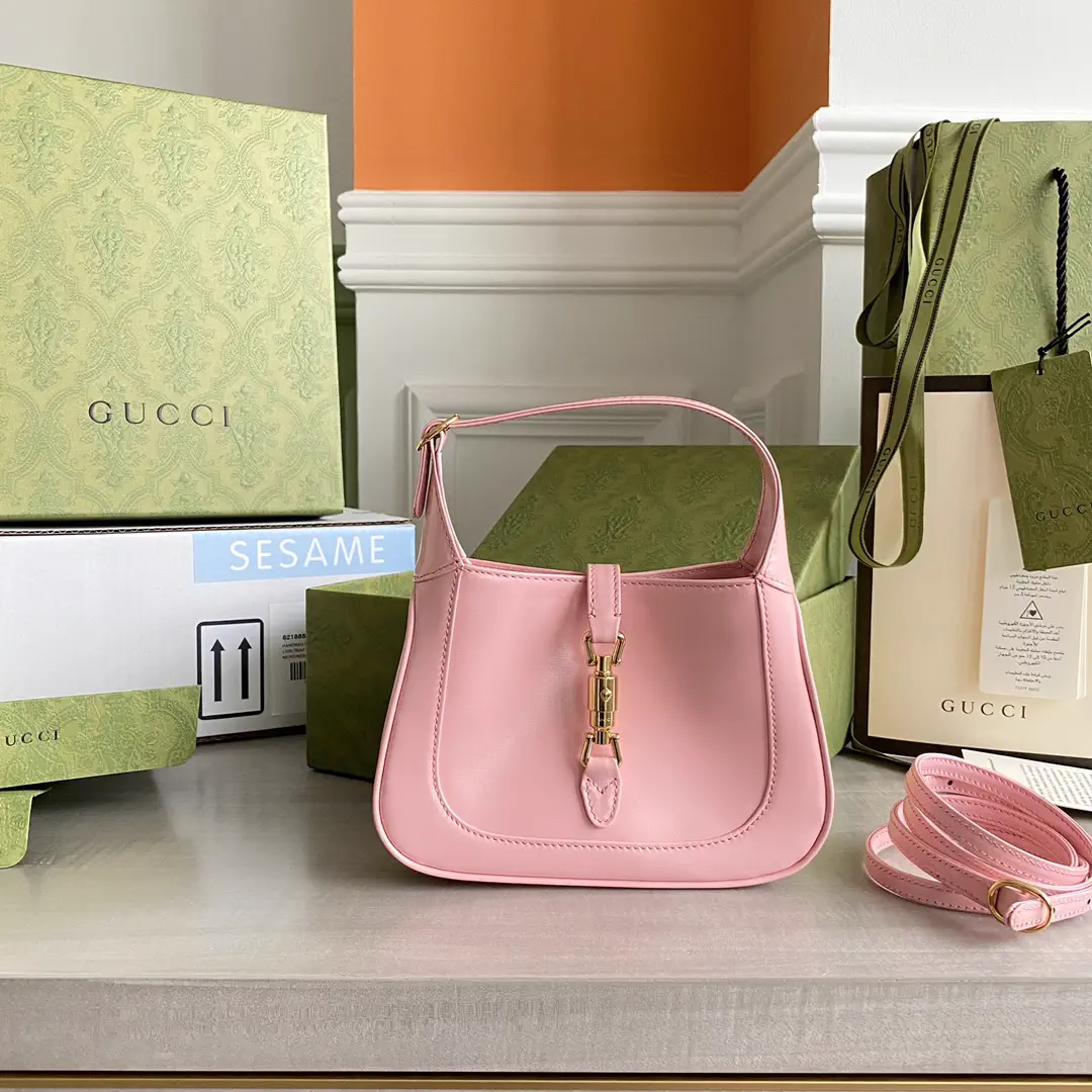 Gucci Pink Shoulder Bag with Detachable Strap image 1