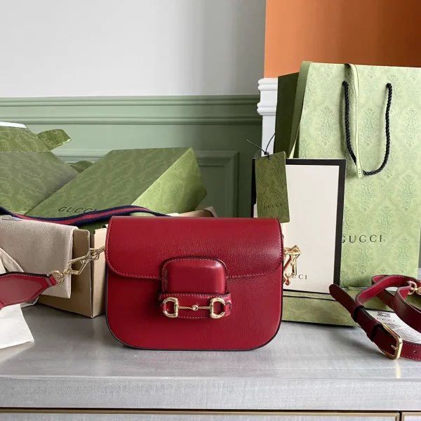 Gucci Horsebit Red Shoulder Bag image 1