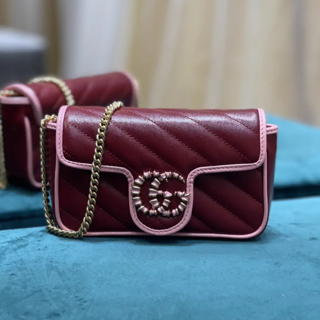 Gucci Quilted Chain Crossbody Bag with Double G Accent image 1