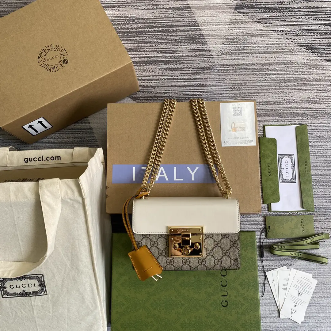 Gucci Padlock Small GG Chain Bag image 1