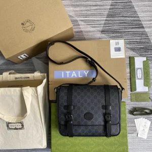 Gucci GG Supreme Monogram Messenger Bag image 1