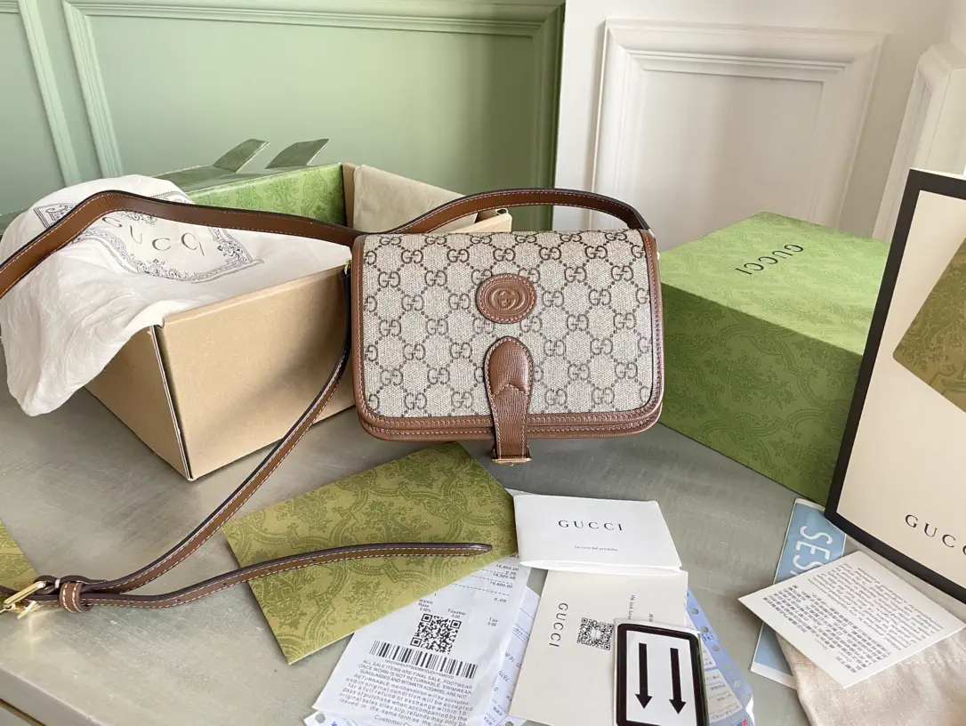 Gucci Retro Mini Shoulder Bag with Interlocking G Detail image 1