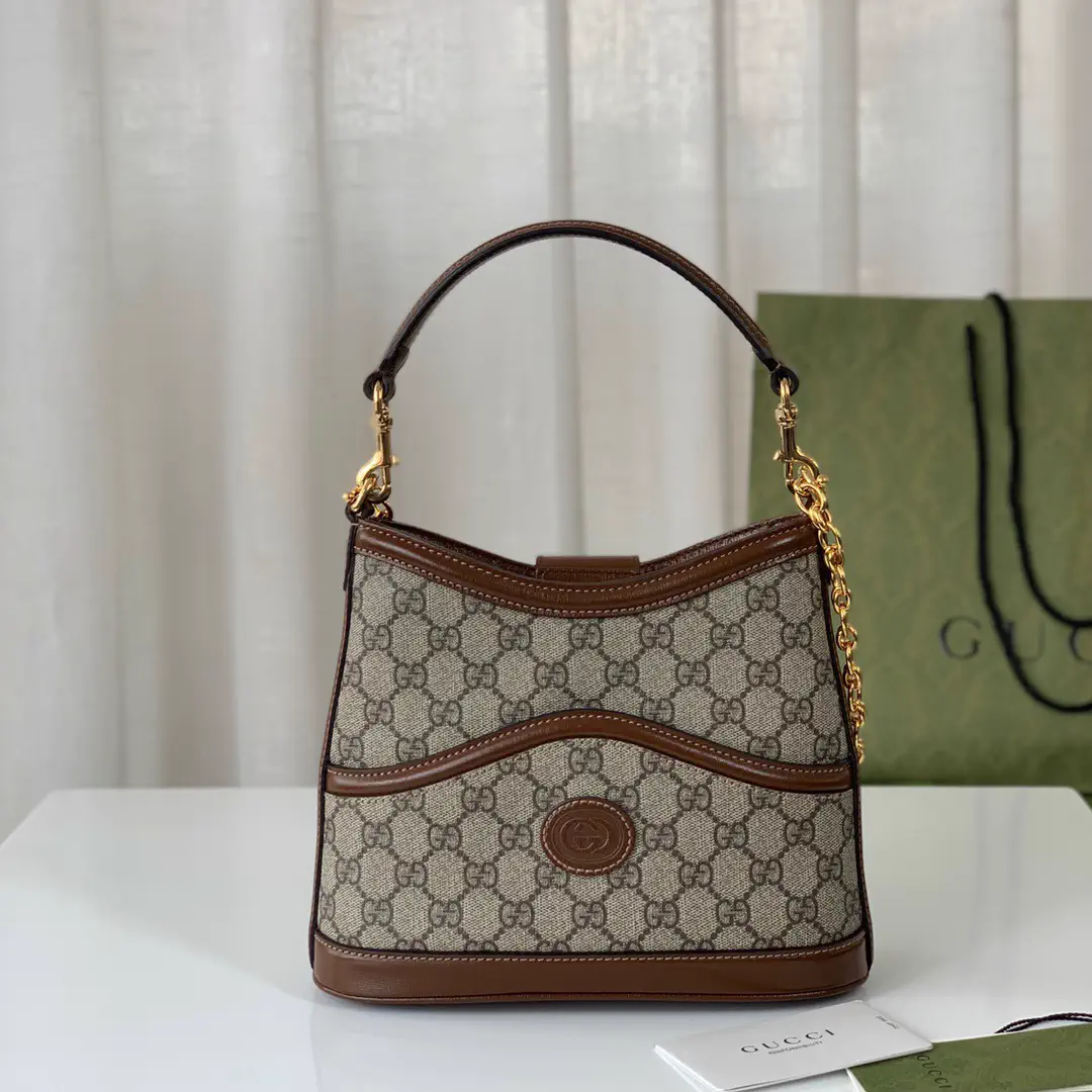 Gucci GG Monogram Interlocking G Oval Plaque Shoulder Bag image 1
