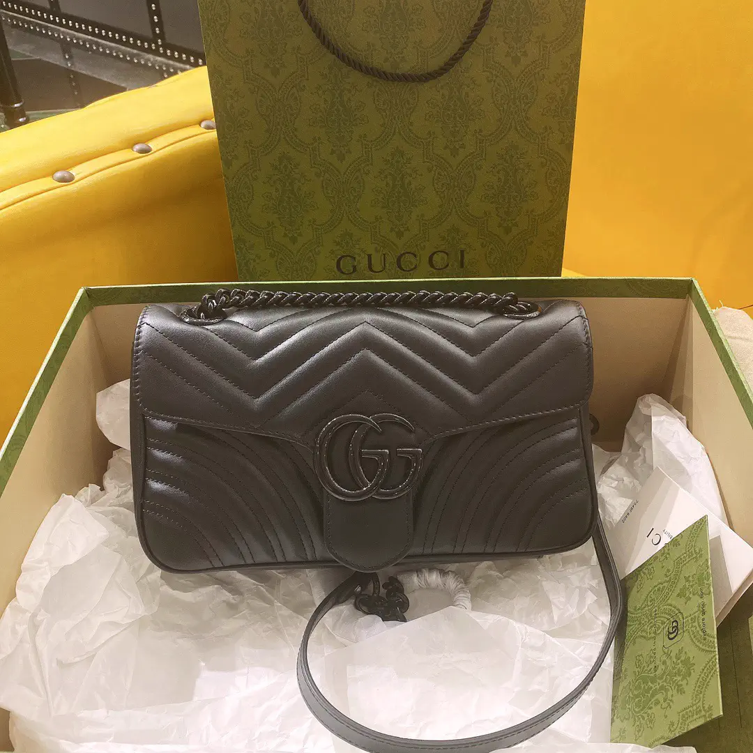 Gucci GG Marmont Quilted Shoulder Bag image 1