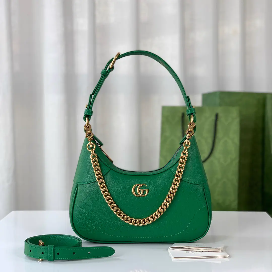 Gucci Green Leather Shoulder Bag with Gold Chain Strap image 1