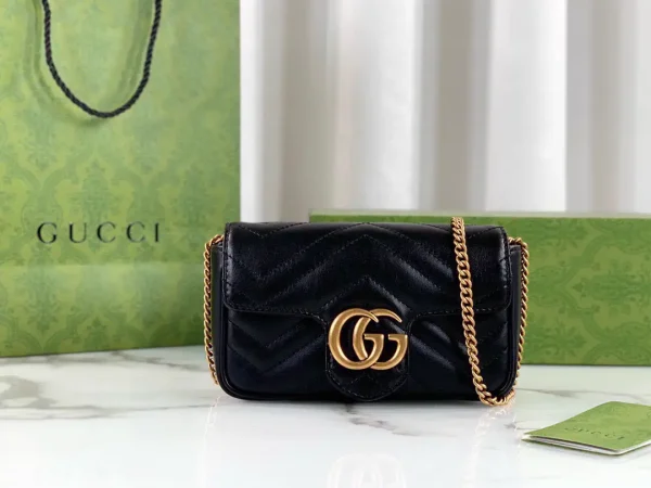 Gucci Quilted Chain Shoulder Bag image 1