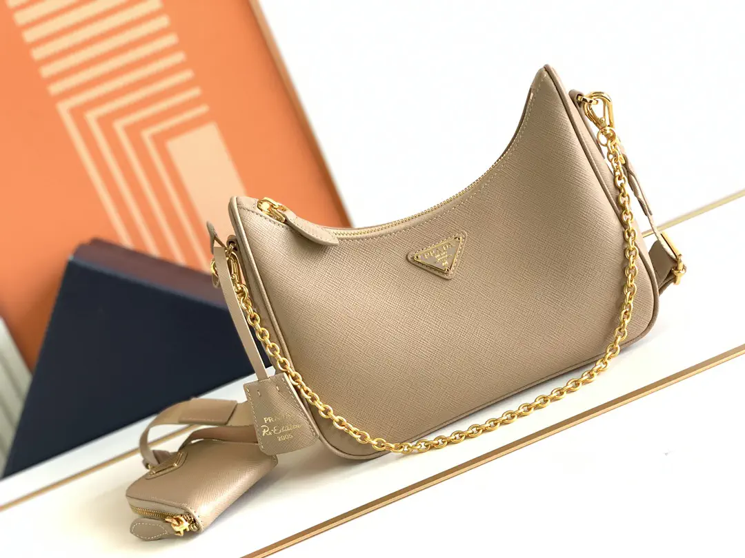 Prada Re-Edition 2005 Shoulder Bag with Pouch image 1