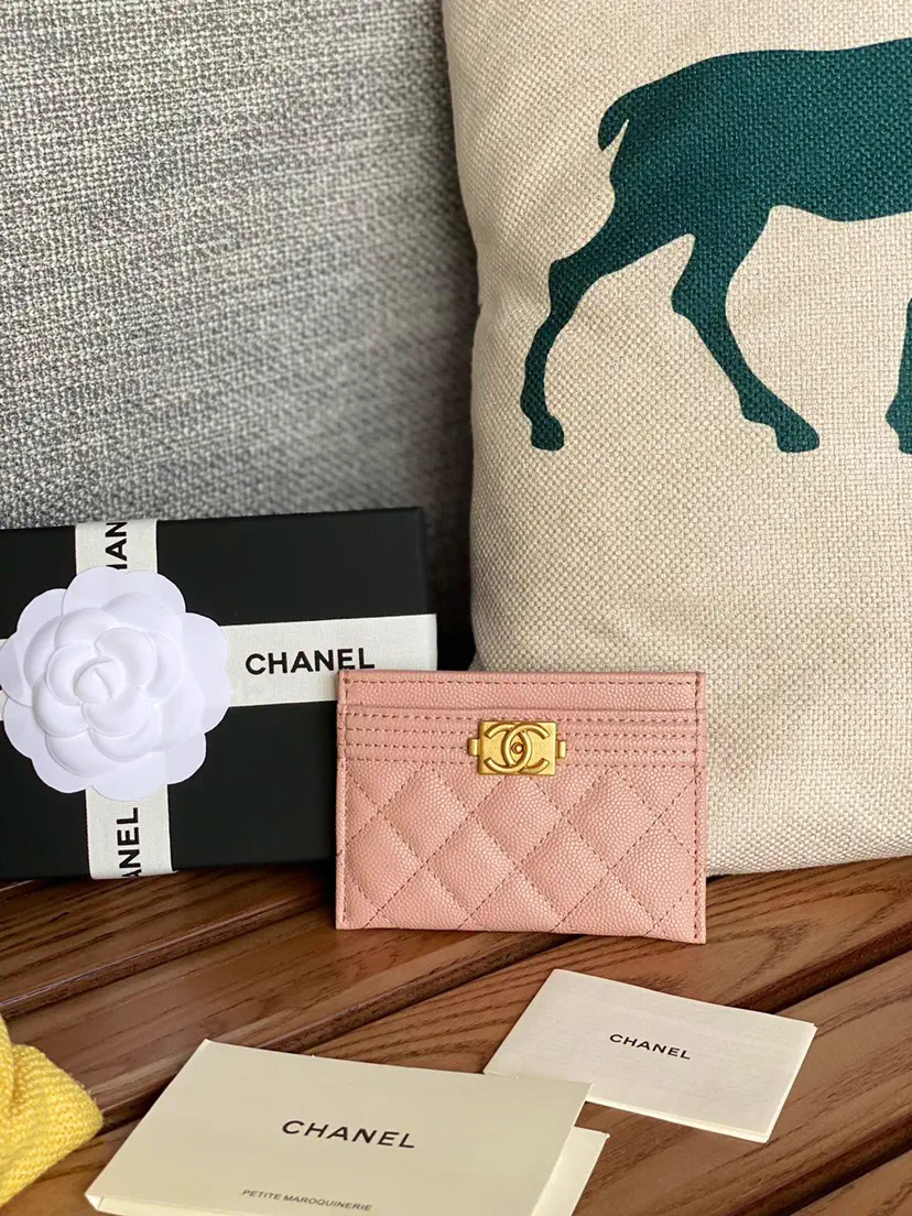Chanel Quilted Card Holder image 1