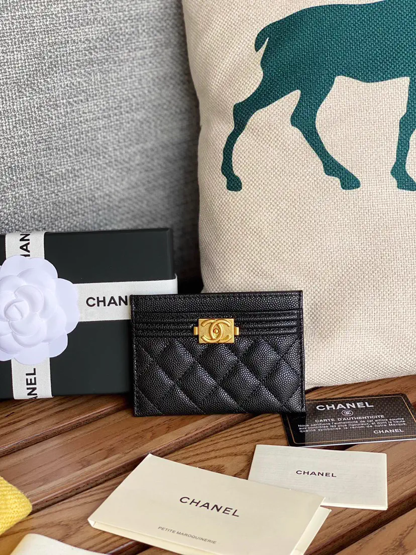 Chanel Quilted Card Holder image 1