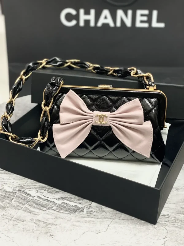 Chanel Quilted Bow Accent Shoulder Bag image 1