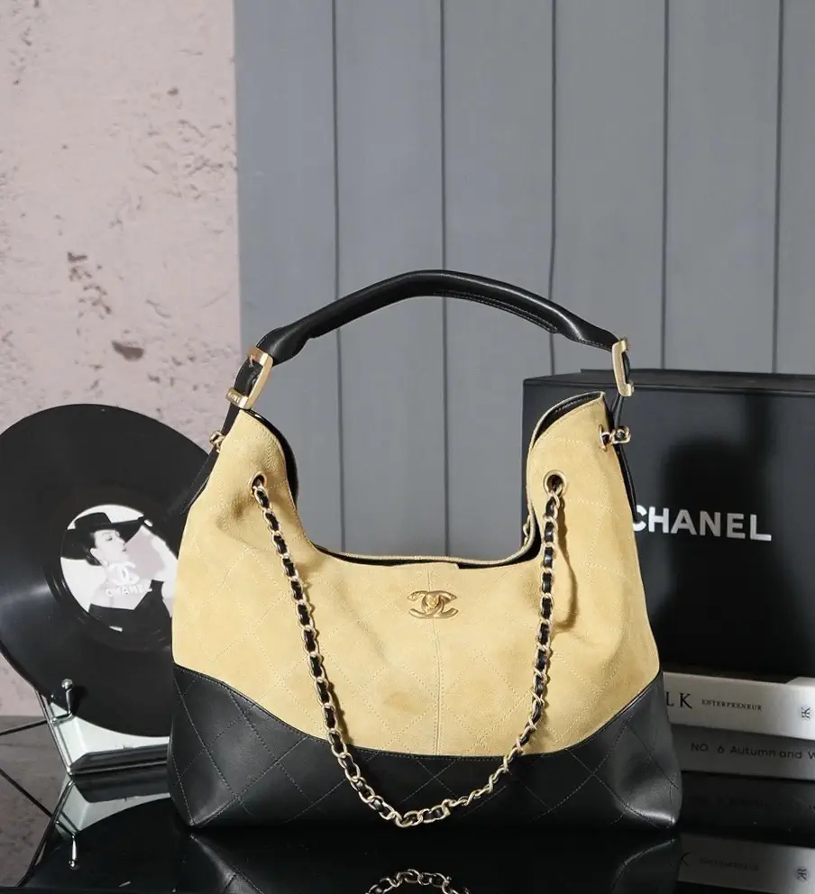 Chanel Quilted Two-Tone Hobo Shoulder Bag image 1