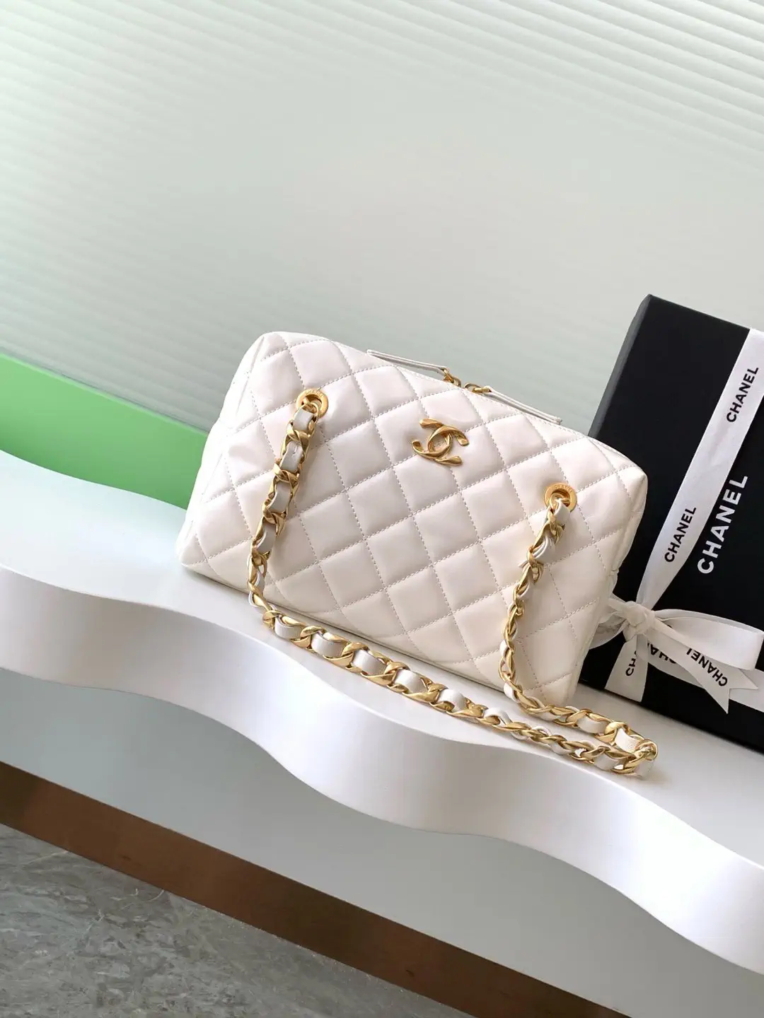 Chanel Quilted Chain Shoulder Bag image 1