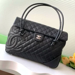 Chanel Quilted Shoulder Bag image 1